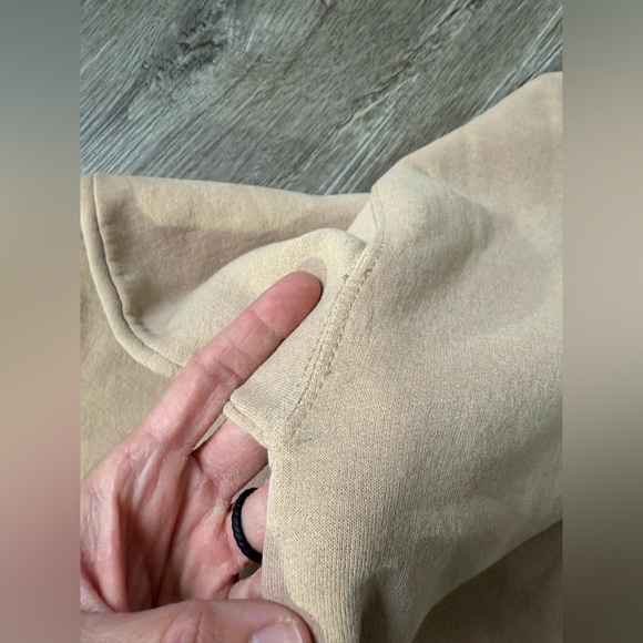 VTG Disney Winnie The Pooh Bear Sweatshirt Crewneck Graphic Beige Tan Size M - Picture 10 of 11